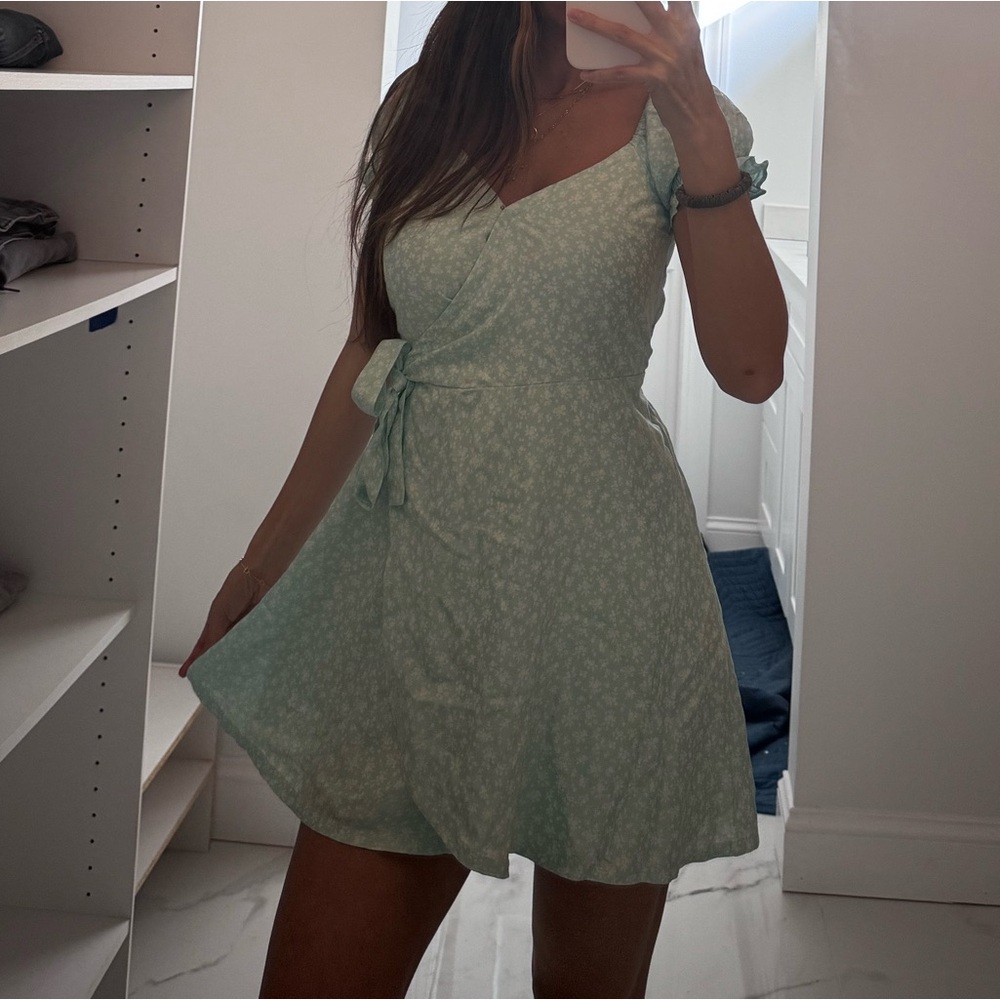 wrap dress - Picture 4 of 4